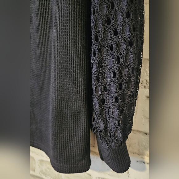 Women’s Long Sleeve Black Top, Lace Casual, Loose Blouse, size Medium - Picture 9 of 9